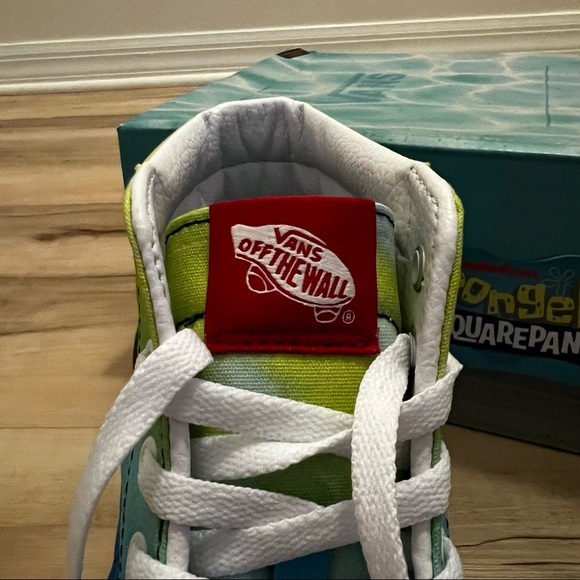 Vans X SpongeBob Sk8-Hi Shoes - Picture 6 of 10